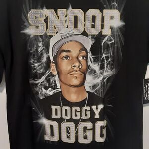Dogg Supply By SNOOP DOGG Snoop Doggy Dogg Rap T Shirt Sz XL Black Hip Hop Y2K
